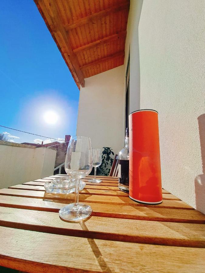 Casa Dos Sequeiras Tawny Apartment บีลาโนวาเดกายา ภายนอก รูปภาพ