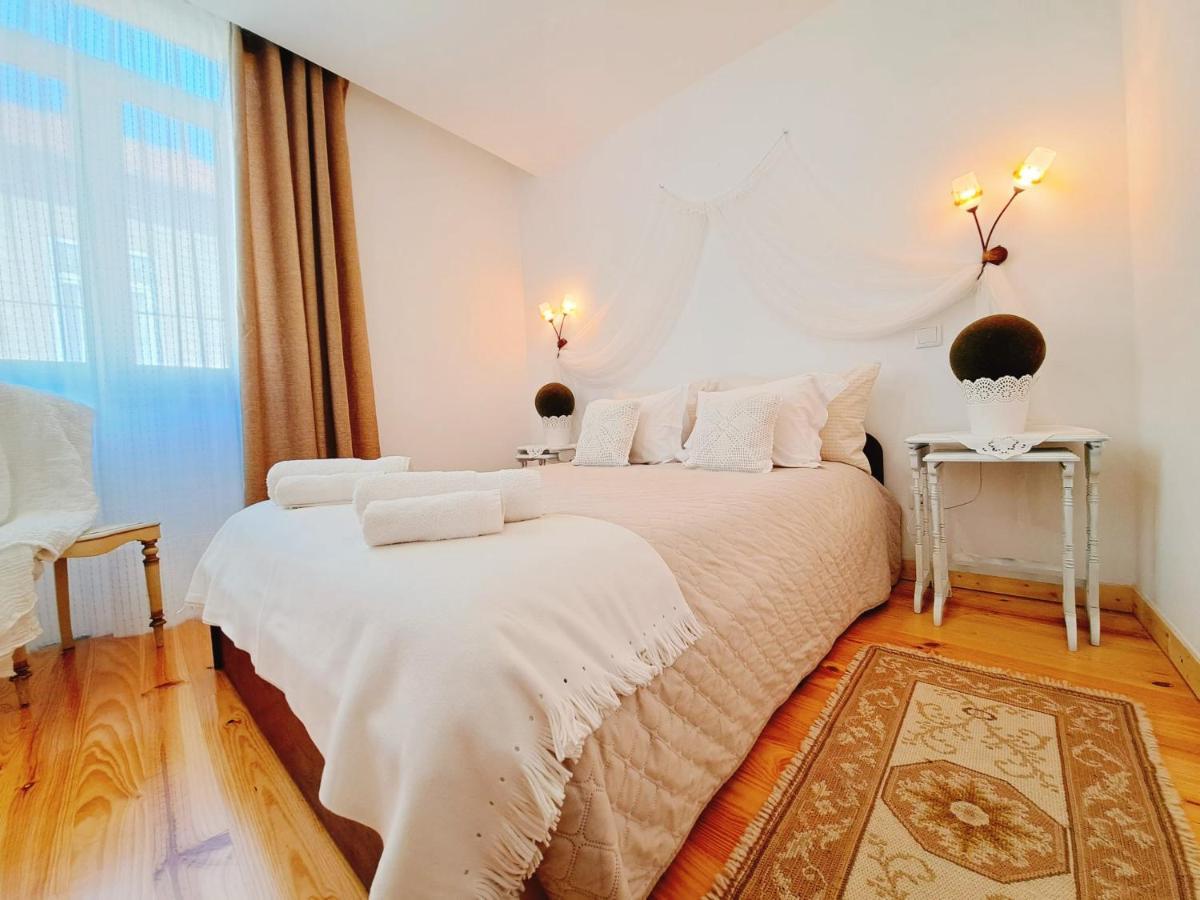 Casa Dos Sequeiras Tawny Apartment บีลาโนวาเดกายา ภายนอก รูปภาพ